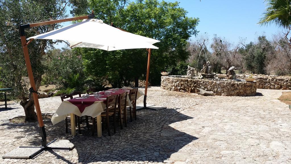 Agriturismo Tenuta La Siesta กัลลีโปลี ภายนอก รูปภาพ