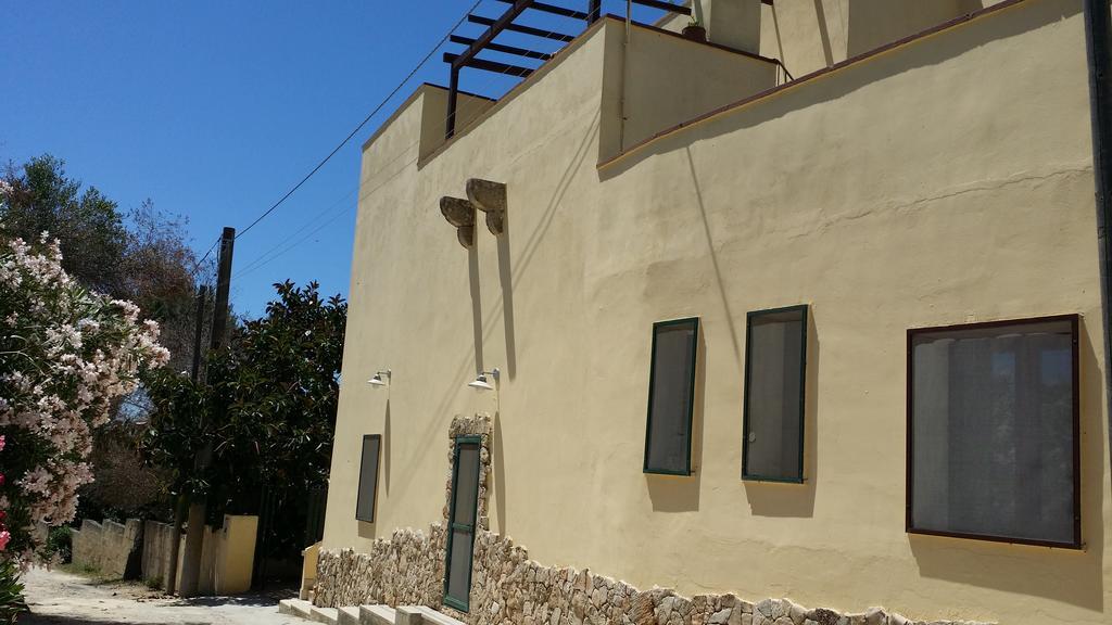 Agriturismo Tenuta La Siesta กัลลีโปลี ภายนอก รูปภาพ