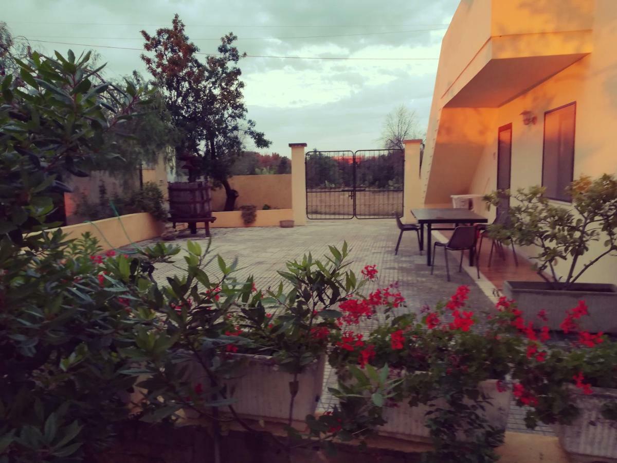 Agriturismo Tenuta La Siesta กัลลีโปลี ภายนอก รูปภาพ