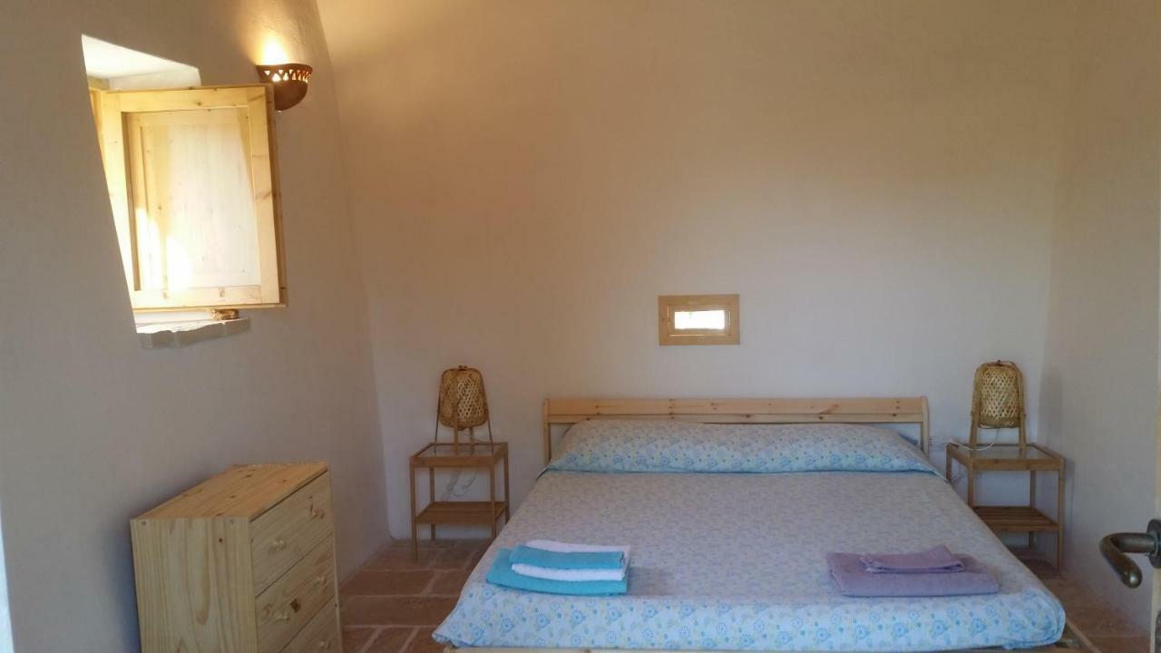 Agriturismo Tenuta La Siesta Villa กัลลีโปลี ภายนอก รูปภาพ